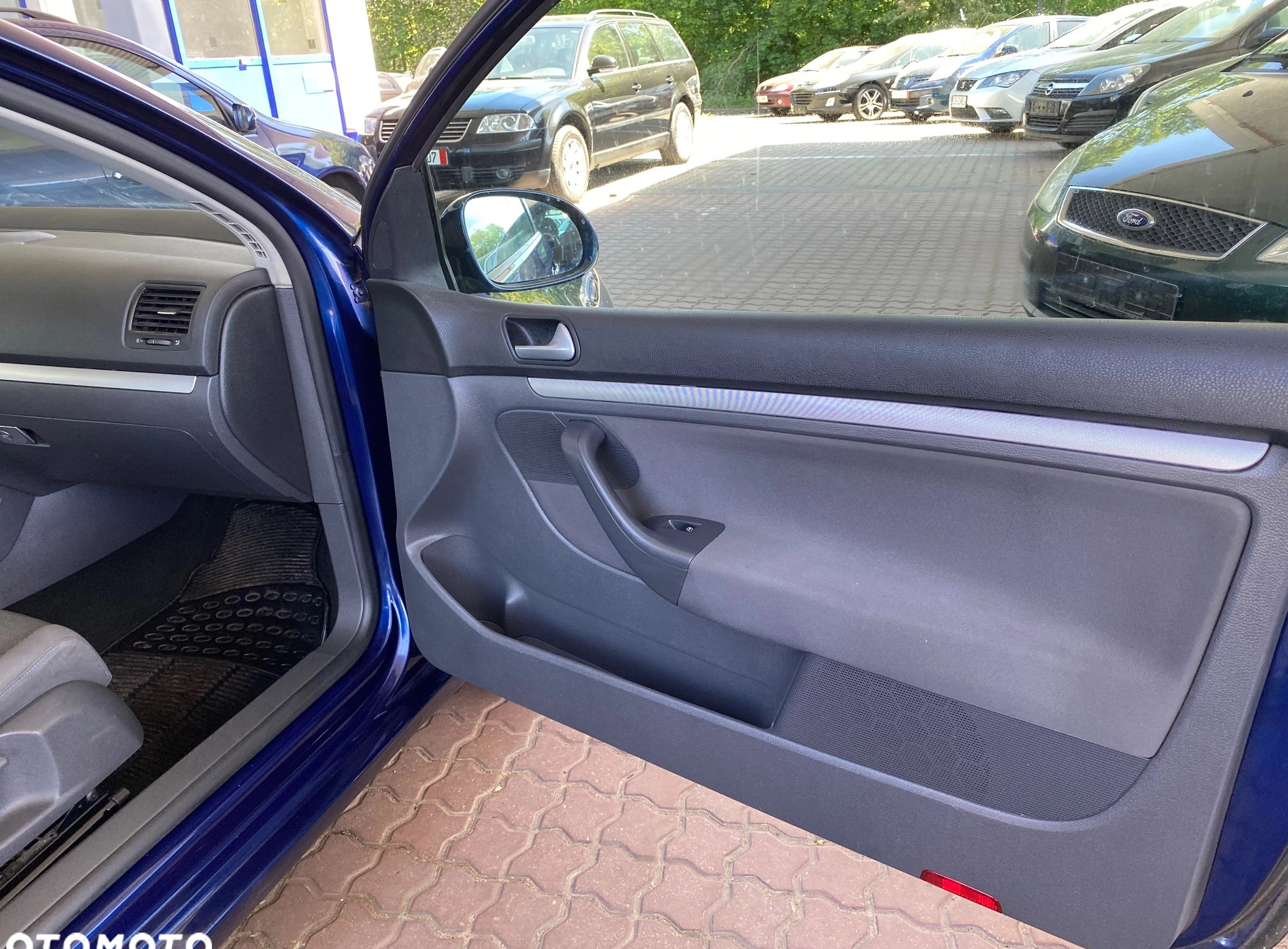 Volkswagen Golf cena 11999 przebieg: 215000, rok produkcji 2007 z Kłodawa małe 562